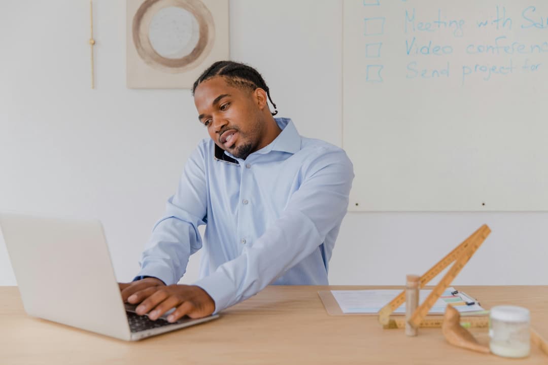 Stay Connected - Share updates and messages with your circle instantly, keeping everyone connected.